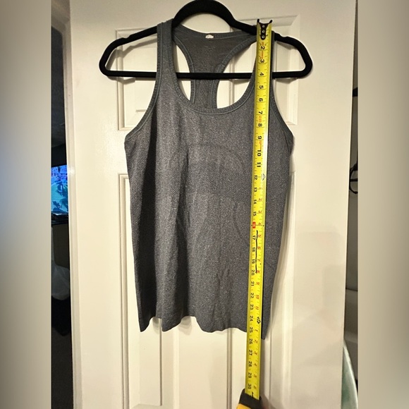 Lululemon Swiftly Grey Sz 6 - Picture 6 of 9